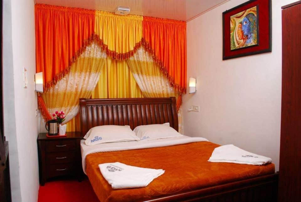 Mgs Residency Hotel Kallar Vattiyar Екстериор снимка